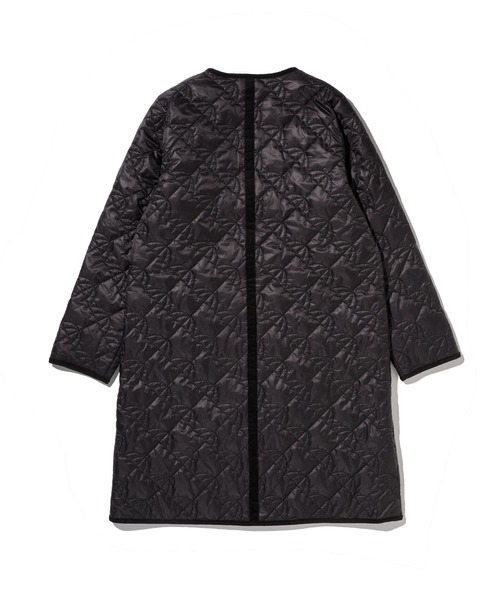 Arnold Palmer（アーノルドパーマー）の「アンブレラキルト ロングコート（ノーカラーコート・レディース・ブラック/ベージュ/カーキ・S/L/M）」の9枚目の写真