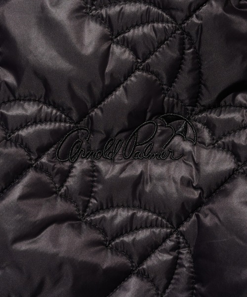 Arnold Palmer（アーノルドパーマー）の「アンブレラキルト ロングコート（ノーカラーコート・レディース・ブラック/ベージュ/カーキ・S/L/M）」の4枚目の写真