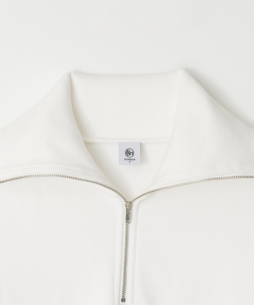 RONRON(ロンロン)の「STAR BUTTON PETIT APPLIQUE HALF ZIP UP SWEATSHIRTS WHITE(その他トップス・レディース・その他・FREE)」の3枚目の写真