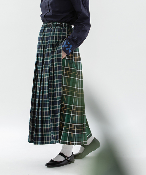 nop de nod(ノップドゥノッド)の「miscタータンプリーツスカート(スカート・レディース・ダークグリーン/レッド/ボルドー・M)」の2枚目の写真