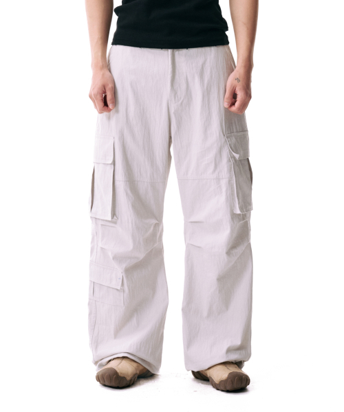 AAKAM(アーカム)の「Textured Side Pocket Cargo Pants (Light Gray)(その他パンツ・レディース・その他・1/2)」の1枚目の写真