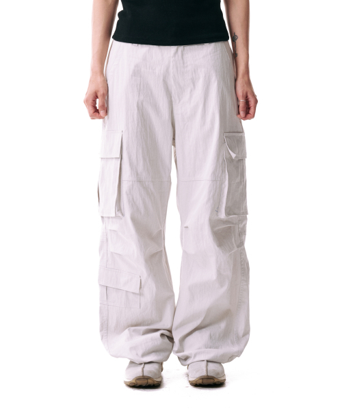 AAKAM(アーカム)の「Textured Side Pocket Cargo Pants (Light Gray)(その他パンツ・レディース・その他・1/2)」の5枚目の写真