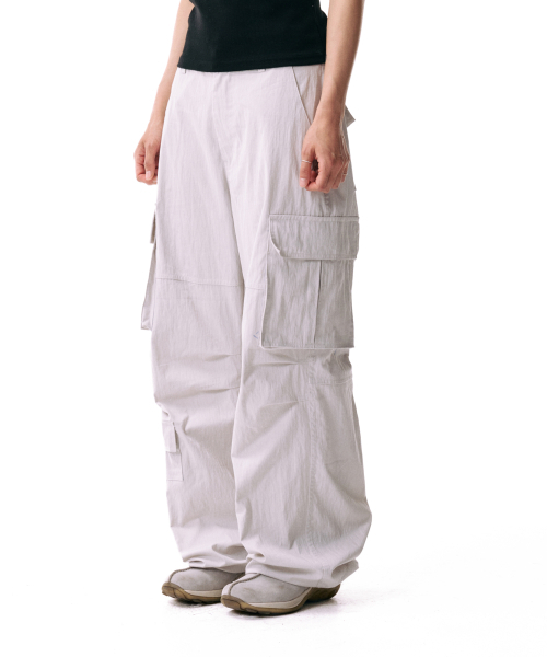 AAKAM(アーカム)の「Textured Side Pocket Cargo Pants (Light Gray)(その他パンツ・レディース・その他・1/2)」の6枚目の写真