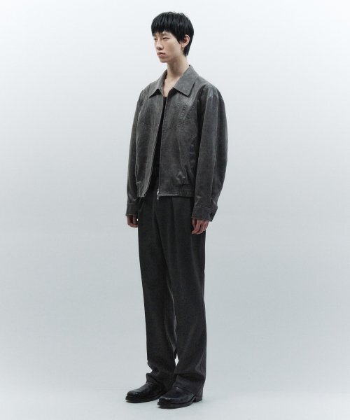 INSILENCE(インサイロンス)の「ベルト付きツーピンタックウールパンツ チャコール(スラックス・レディース・その他・LARGE/MEDIUM/SMALL)」の2枚目の写真