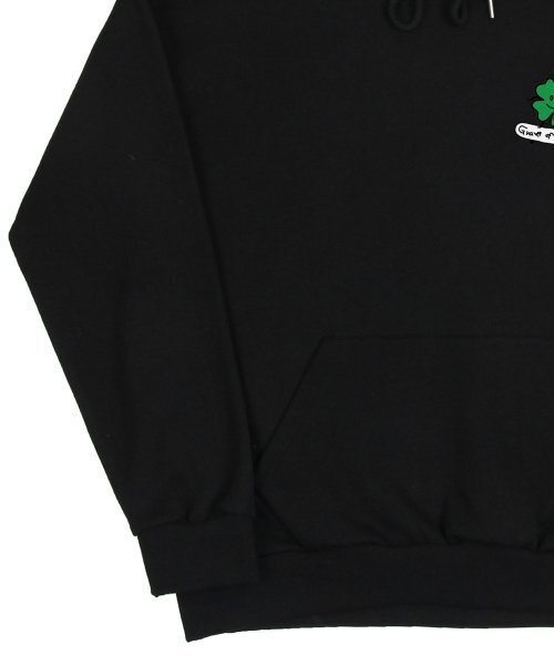 GRAVER（グレーバー）の「[ユニセックス]クローバーボードフードパーカー_ブラック（パーカー・レディース・ブラック・LARGE/SMALL/MEDIUM）」の5枚目の写真