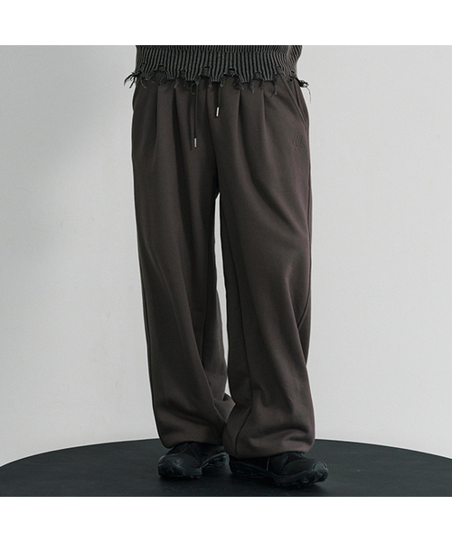 WOOALONG(ウアロン)の「Soft Touch Washed Balloon Wide Sweatpants - CHARCOAL(スウェットパンツ・レディース・チャコール・MEDIUM/LARGE/SMALL)」の1枚目の写真