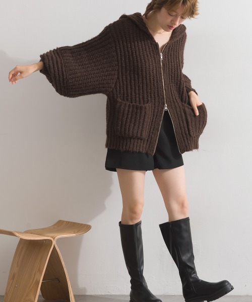 enhaut(アンオート)の「畔編みニット ざっくり編み フードジップ ニットパーカー(ニット/セーター・レディース・ブラウン/アイボリー/グレー・FREE)」の17枚目の写真