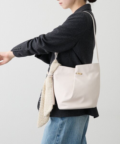 russet（ラシット）の「ツイードスカーフ付きレザー2WAYショルダー
