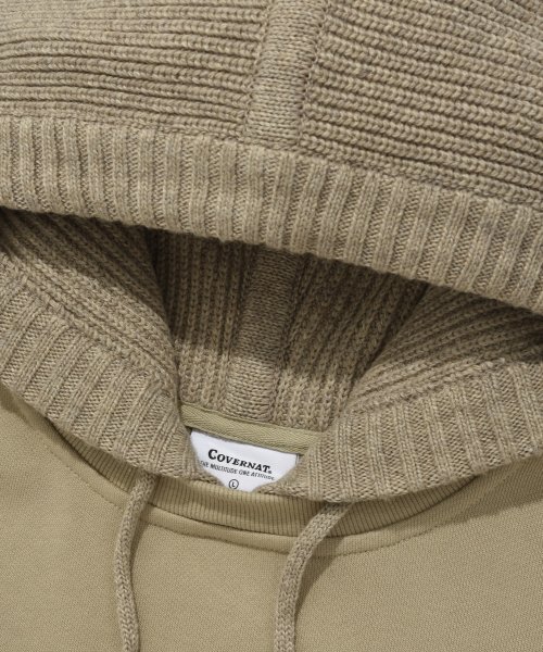 COVERNAT（カバーナット）の「オーバーサイズニットフードパーカー ベージュ（パーカー・レディース・その他・LARGE/MEDIUM/SMALL）」の3枚目の写真
