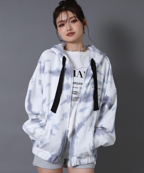ANAP(アナップ)の「オーバーサイズ タイダイ 裏起毛 フーディー パーカー(パーカー・レディース・ブラック/グレー/ブラウン・F)」の7枚目の写真