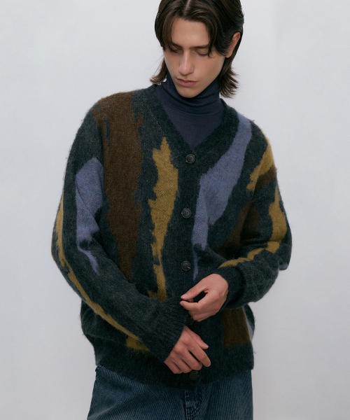 ENDOOR(エンドア)の「Blend knit cardigan (charcoal)(カーディガン/ボレロ・メンズ・サックスブルー・1/2)」の2枚目の写真