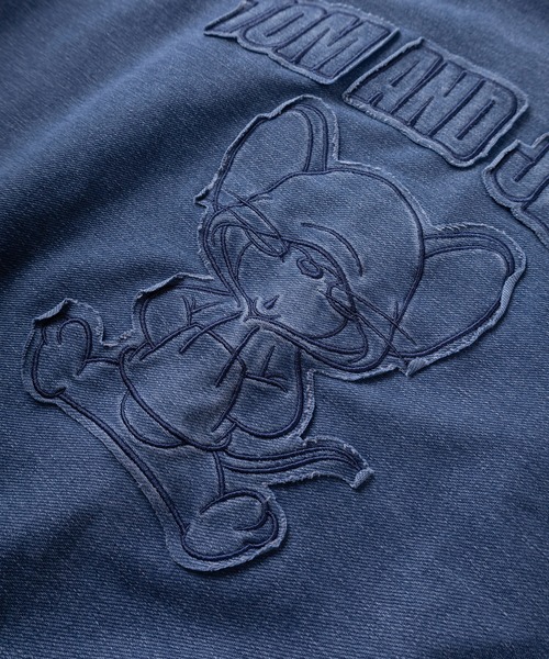 Tom&Jerry(トムアンドジェリー)の「【71】【TOM&JERRY/トムとジェリー】ジェリー アップリケ刺繍 裏毛 カットデニム スウェット/メンズ/レディース/ユニセックス(スウェット・レディース・ブルー/ブラック・M/L/XL)」の6枚目の写真