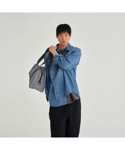AEIAEIAE（エイエイエ）の「タイポエンブロイダリーシャツ [デニム]（シャツ/ブラウス・レディース・その他・1/2）」の3枚目の写真
