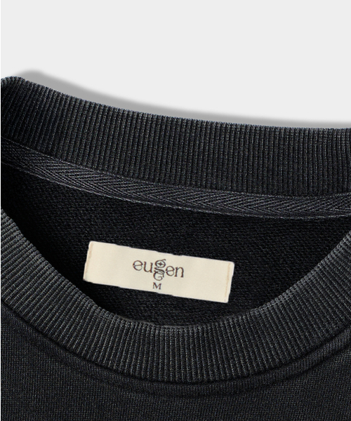 EUGGEN(ユジェン)の「フェルティッドロゴスウェットTシャツ_ピグメントチャコール(スウェット・レディース・その他・MEDIUM/LARGE)」の4枚目の写真