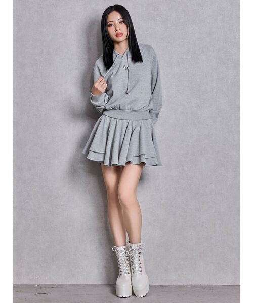 GYDA（ジェイダ）の「GGプレートドッキングフレアスウェットワンピース（ワンピース・レディース・ブラック/グレー・FREE）」の5枚目の写真