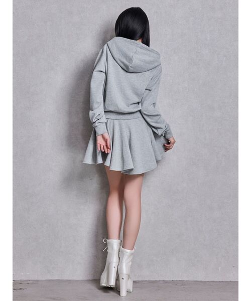GYDA（ジェイダ）の「GGプレートドッキングフレアスウェットワンピース（ワンピース・レディース・ブラック/グレー・FREE）」の7枚目の写真