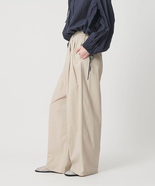 BEAUTY&YOUTH UNITED ARROWS（ビューティーアンドユースユナイテッドアローズ）の「ナイロンコットン ワイドタックパンツ ウォッシャブル（その他パンツ・レディース・ナチュラル/ブラック/ライトピンク・XS/S/M/L）」の7枚目の写真