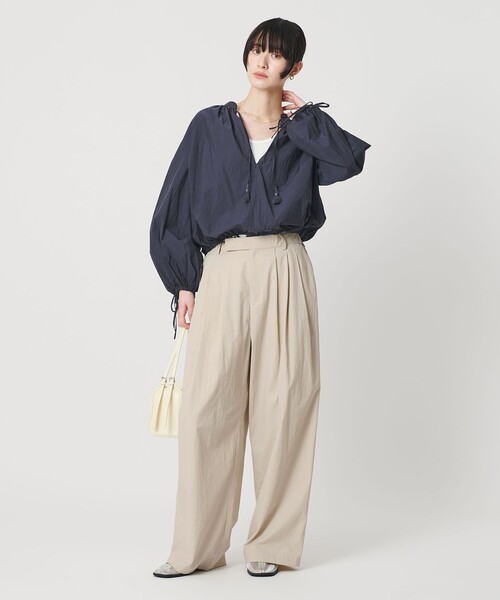 BEAUTY&YOUTH UNITED ARROWS（ビューティーアンドユースユナイテッドアローズ）の「ナイロンコットン ワイドタックパンツ ウォッシャブル（その他パンツ・レディース・ナチュラル/ブラック/ライトピンク・XS/S/M/L）」の8枚目の写真