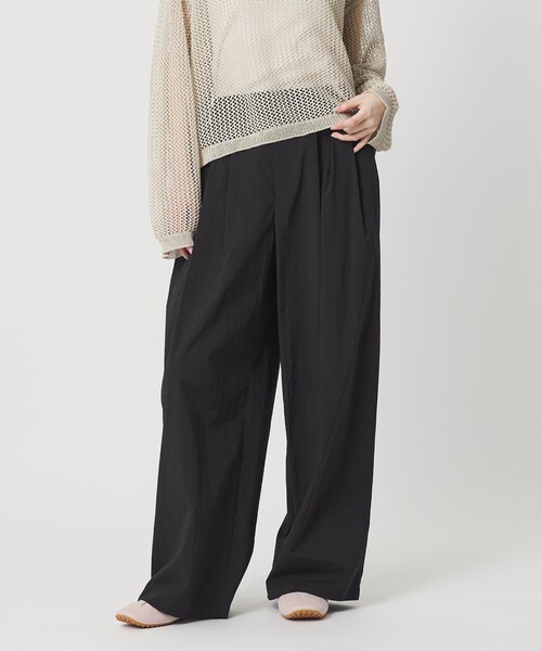 BEAUTY&YOUTH UNITED ARROWS（ビューティーアンドユースユナイテッドアローズ）の「ナイロンコットン ワイドタックパンツ ウォッシャブル（その他パンツ・レディース・ナチュラル/ブラック/ライトピンク・XS/S/M/L）」の13枚目の写真