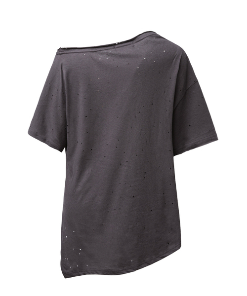 KATRINA K（カトリーナケイ）の「ヴィンテージラブブラウンレオパードアンバランスオフショルダートップ半袖Tシャツ-パンチングチャコール（Tシャツ/カットソー・レディース・その他・FREE）」の3枚目の写真
