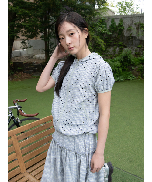 OAFISH(オアフィッシュ)の「CHECK HALF SLEEVE HOOD ZIP-UP, SKY BLUE(パーカー・レディース・その他・ONE SIZE)」の3枚目の写真