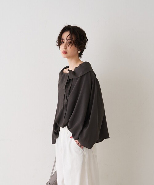Rouge vif（ルージュヴィフ）の「オーバーカラー変形テントラインブラウス（シャツ/ブラウス・レディース・チャコールグレー/サックスブルー・フリー）」の12枚目の写真