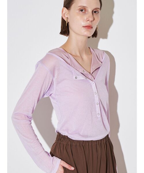 ELENDEEK(エレンディーク)の「ヘンリーネックセットカットソー(Tシャツ/カットソー・レディース・オフホワイト/ベージュ/ラベンダー・FREE)」の3枚目の写真