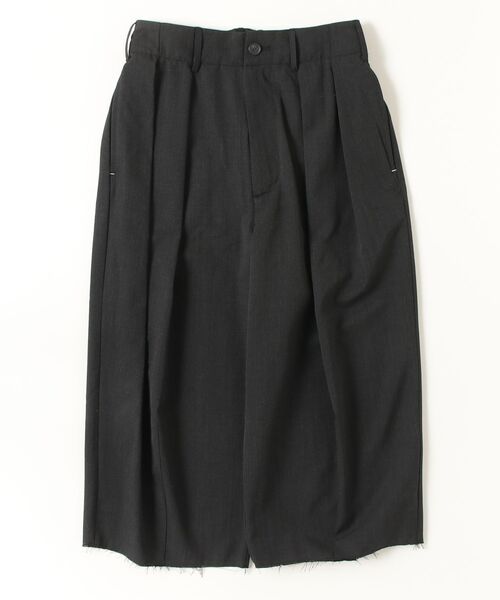 my beautiful landlet（マイビューティフルランドレット）の「【my beautiful landlet】WASHABLE WOOL TUCK WIDE ANKLE SLACKS（その他パンツ・メンズ・グレー/ベージュ/ブラック・0/1/2）」の8枚目の写真