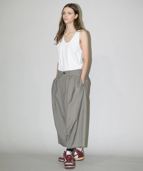 my beautiful landlet（マイビューティフルランドレット）の「【my beautiful landlet】WASHABLE WOOL TUCK WIDE ANKLE SLACKS（その他パンツ・メンズ・グレー/ベージュ/ブラック・0/1/2）」の17枚目の写真