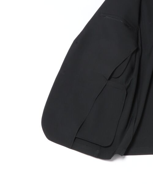 Eddie Bauer(エディーバウアー)の「ストレッチ 2Bジャケット(テーラードジャケット・メンズ・ブラック/ダークネイビー/グレー・L/M/S/XXL/XL)」の5枚目の写真