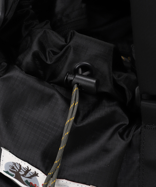 U by SPICK&SPAN（ユーバイスピックアンドスパン）の「【CARIBOU MOUNTAINEERING】 別注L/W PACK TOTE（トートバッグ・レディース・ブラック/チャコールグレー・FREE）」の11枚目の写真