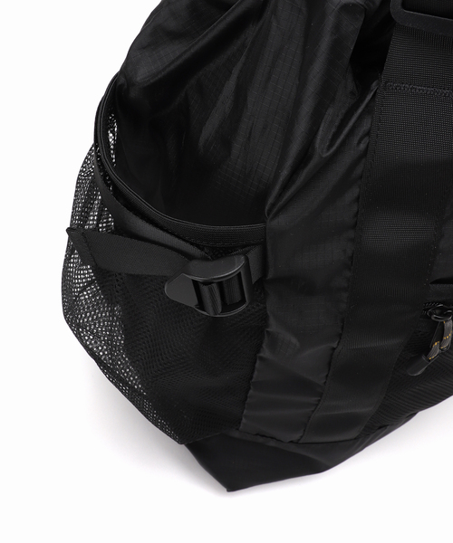 U by SPICK&SPAN（ユーバイスピックアンドスパン）の「【CARIBOU MOUNTAINEERING】 別注L/W PACK TOTE（トートバッグ・レディース・ブラック/チャコールグレー・FREE）」の15枚目の写真