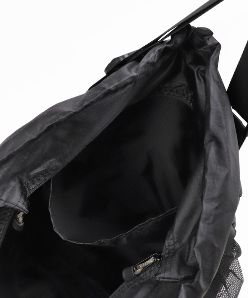 U by SPICK&SPAN（ユーバイスピックアンドスパン）の「【CARIBOU MOUNTAINEERING】 別注L/W PACK TOTE（トートバッグ・レディース・ブラック/チャコールグレー・FREE）」の19枚目の写真