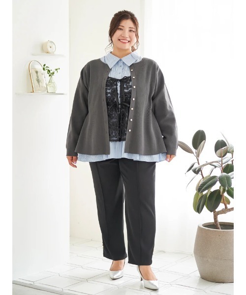 Re-J&SUPURE(リジェイアンドスプル)の「【大きいサイズ】【Sasaki Mikiコラボ】裾スリットパールテーパードパンツ(スラックス・レディース・ブラック/オフホワイト・XXXX-LARGE/XXX-LARGE/XX-LARGE)」の14枚目の写真