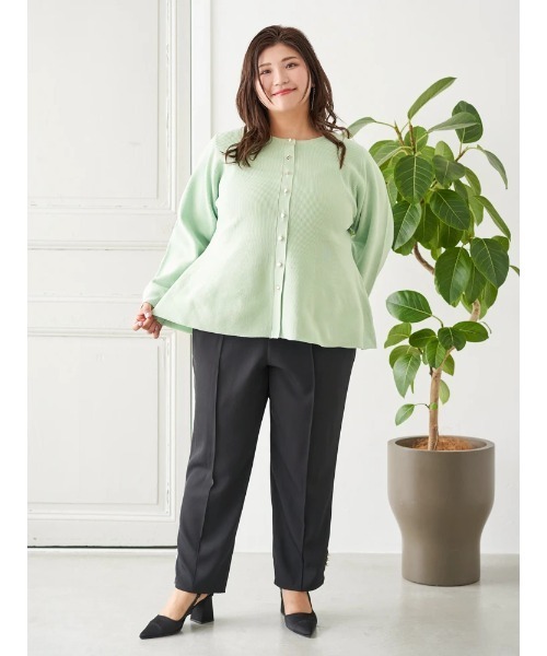 Re-J&SUPURE(リジェイアンドスプル)の「【大きいサイズ】【Sasaki Mikiコラボ】裾スリットパールテーパードパンツ(スラックス・レディース・ブラック/オフホワイト・XXXX-LARGE/XXX-LARGE/XX-LARGE)」の21枚目の写真