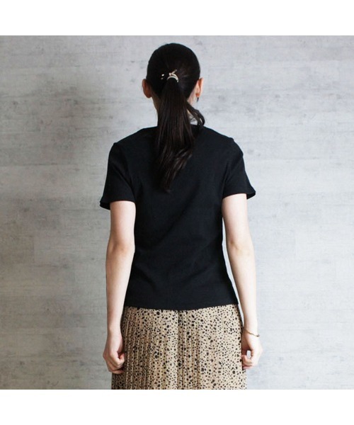 aity(アイティ)の「M-4L コンパクトコットンリブT(Tシャツ/カットソー・レディース・ブラック/ベージュ/オフホワイト・4L/3L/LL/L/M)」の10枚目の写真