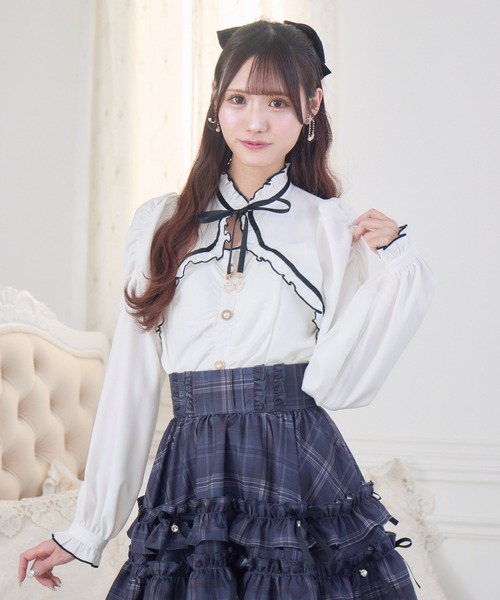 couture BY ROJITA(クチュールバイロジータ)の「ギャザーリボンブラウス(シャツ/ブラウス・レディース・ブラック/ホワイト/パープル・FREE)」の10枚目の写真