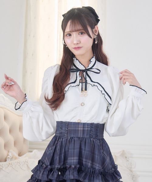 couture BY ROJITA(クチュールバイロジータ)の「ギャザーリボンブラウス(シャツ/ブラウス・レディース・ブラック/ホワイト/パープル・FREE)」の11枚目の写真