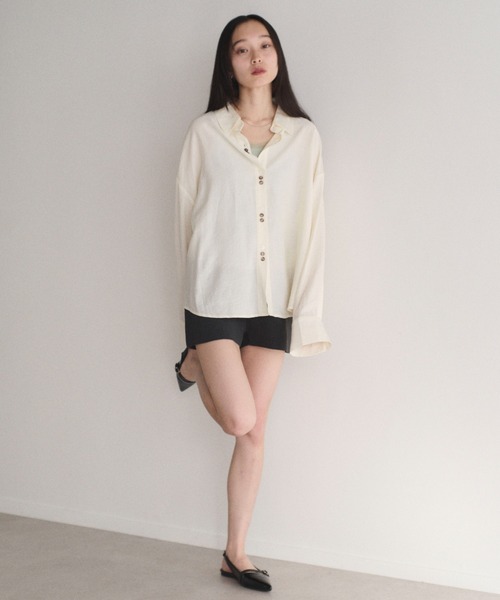 SOYEN(ソイエン)の「2WAYトリプルボタンカシュクールシアーシャツ アシンメトリー(シャツ/ブラウス・レディース・ホワイト/ミント・F)」の4枚目の写真