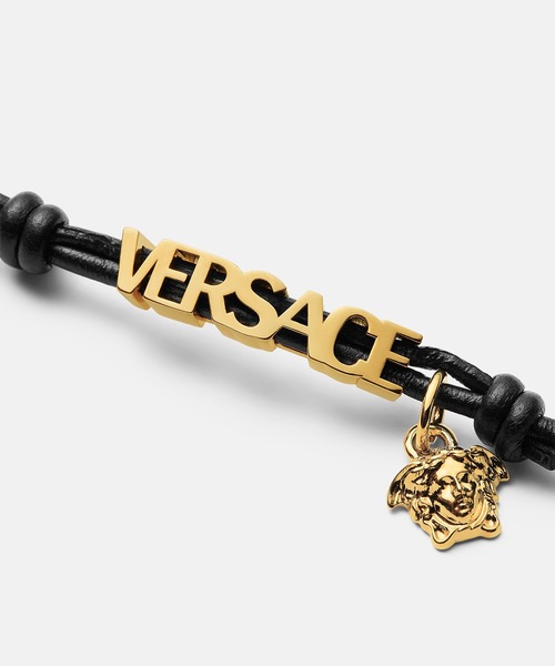 VERSACE（ヴェルサーチ）の「ヴェルサーチェ レザー ブレスレット（ブレスレット・レディース・ブラック・ONE SIZE）」の2枚目の写真