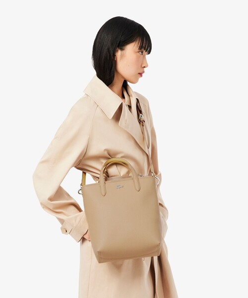 LACOSTE(ラコステ)の「アンナ バーチカルトートバッグ / ショルダーバッグ 2WAY(トートバッグ・レディース・ベージュ・FREE)」の7枚目の写真