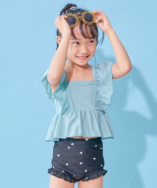 devirock（デビロック）の「えらべるデザイン ボリュームフリル UVカット セパレート水着（水着・キッズ・グリーン系その他/ブルー系その他/ブラック系その他/レッド系その他/パープル系その他2/パープル系その他/ホワイト系その他/ブルー系その他2/イエロー系その他・150cm/140cm/130cm/120cm/110cm/100cm）」の5枚目の写真