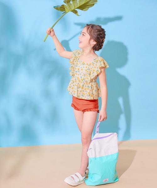 devirock（デビロック）の「えらべるデザイン ボリュームフリル UVカット セパレート水着（水着・キッズ・グリーン系その他/ブルー系その他/ブラック系その他/レッド系その他/パープル系その他2/パープル系その他/ホワイト系その他/ブルー系その他2/イエロー系その他・150cm/140cm/130cm/120cm/110cm/100cm）」の16枚目の写真