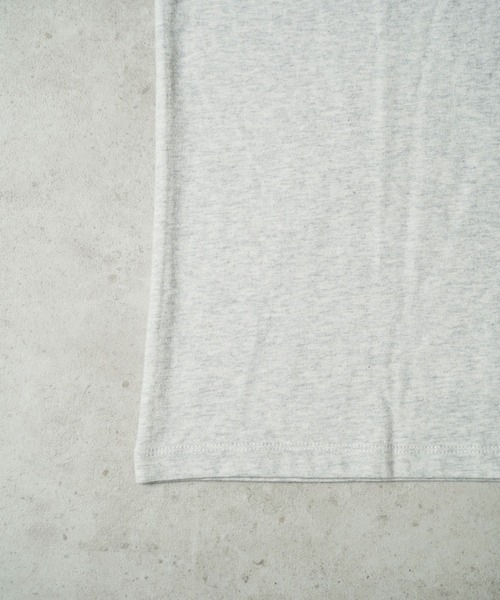 FOG ESSENTIALS（エフオージーエッセンシャルズ）の「"08"≪FOG ESSENTIALS≫ワンポイント ロゴ ヘビーウェイト Tシャツ（Tシャツ/カットソー・メンズ・オートミール・M/L/XL）」の7枚目の写真