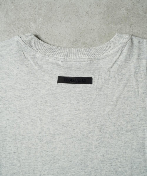 FOG ESSENTIALS（エフオージーエッセンシャルズ）の「"08"≪FOG ESSENTIALS≫ワンポイント ロゴ ヘビーウェイト Tシャツ（Tシャツ/カットソー・メンズ・オートミール・M/L/XL）」の6枚目の写真