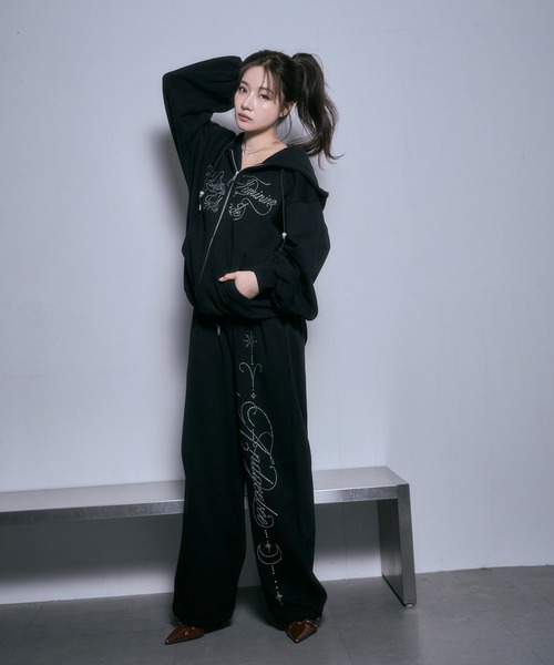 ANDGEEBEE（アンジービー）の「ラインストーンロゴジップパーカー（パーカー・レディース・グレー/ブラック・FREE）」の15枚目の写真