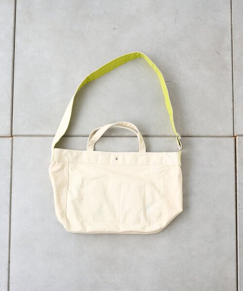 CIAOPANIC TYPY（チャオパニックティピー）の「【UNISEX】撥水キャンバスショルダーバッグ（ショルダーバッグ・レディース・ベージュ/ネイビー/オレンジ/アイボリー・ONE SIZE）」の7枚目の写真