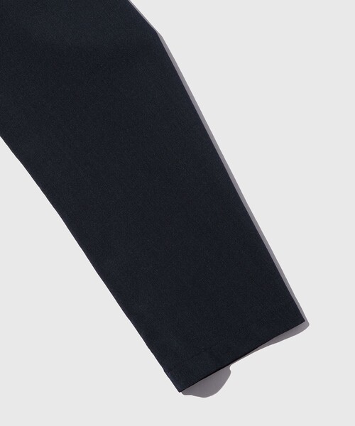 ADAM ET ROPE'（アダムエロペ）の「【COVEROSS/カバロス】ノーカラージャケット×イージースラックス セットアップ / ロングシーズン着用可能（セットアップ・メンズ・カーキ/ブラック/ネイビー・S/M/L）」の18枚目の写真