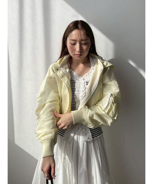 LAGUNAMOON(ラグナムーン)の「リブフリルハーフスリーブカーデニットプルオーバー(ニット/セーター・レディース・チャコールグレー/イエロー/その他1・FREE)」の10枚目の写真