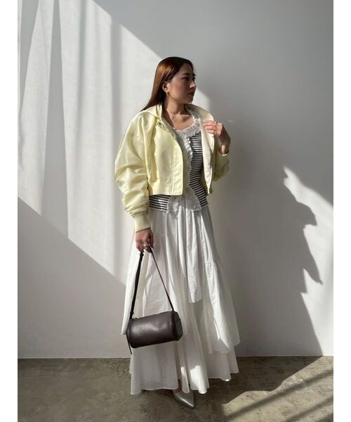 LAGUNAMOON(ラグナムーン)の「リブフリルハーフスリーブカーデニットプルオーバー(ニット/セーター・レディース・チャコールグレー/イエロー/その他1・FREE)」の11枚目の写真